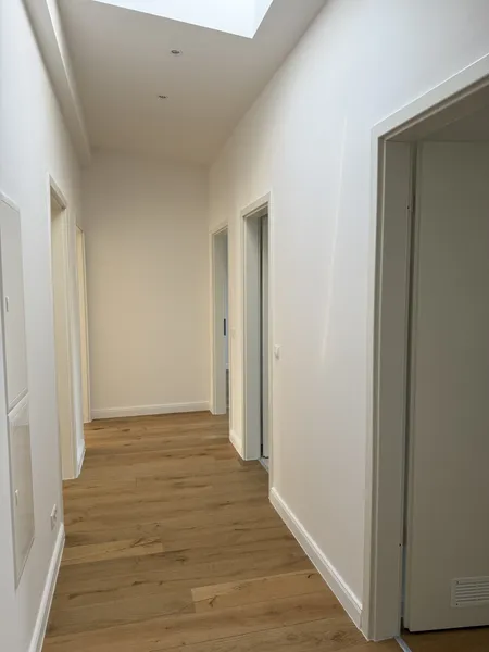 1 Zimmer in 3er WG mit Klimaanlage — photo 1